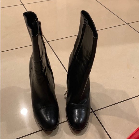 Gucci heeled boots - Picture 1 of 4